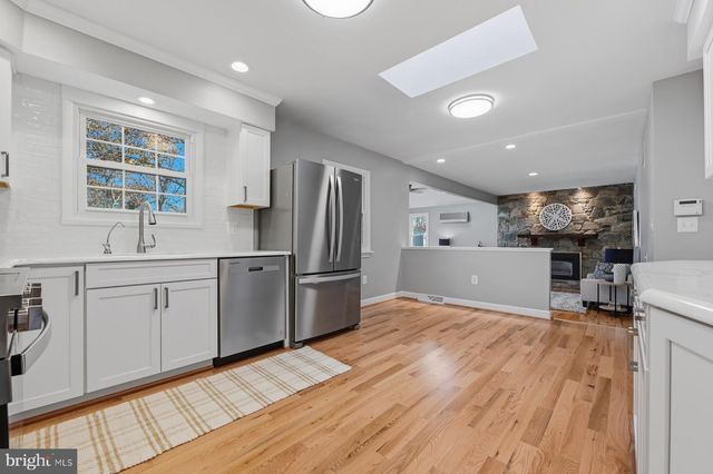 7867 CHESTNUT LEAF RD, Severn, MD 21144