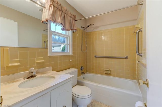 4104 Enchanted Lane, Greensboro, NC 27406