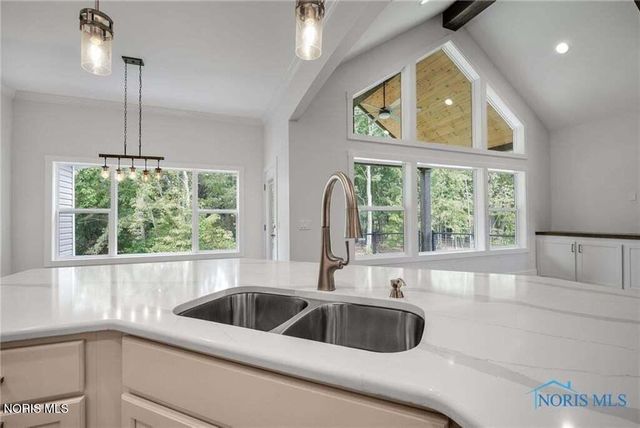 6952 Red Stag Court, Whitehouse, OH 43571