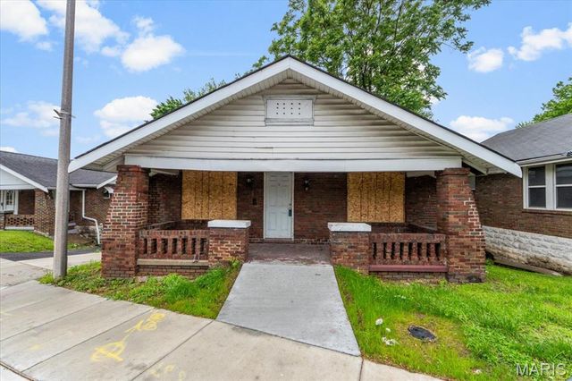 6842 Natural Bridge Road, Beverly Hills, MO 63121