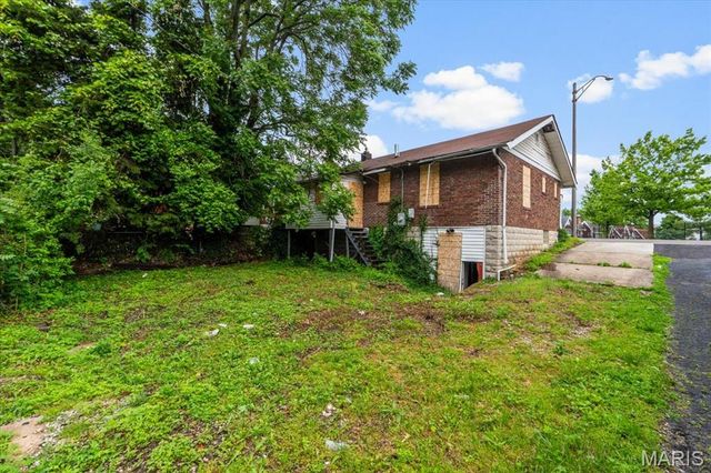 6842 Natural Bridge Road, Beverly Hills, MO 63121