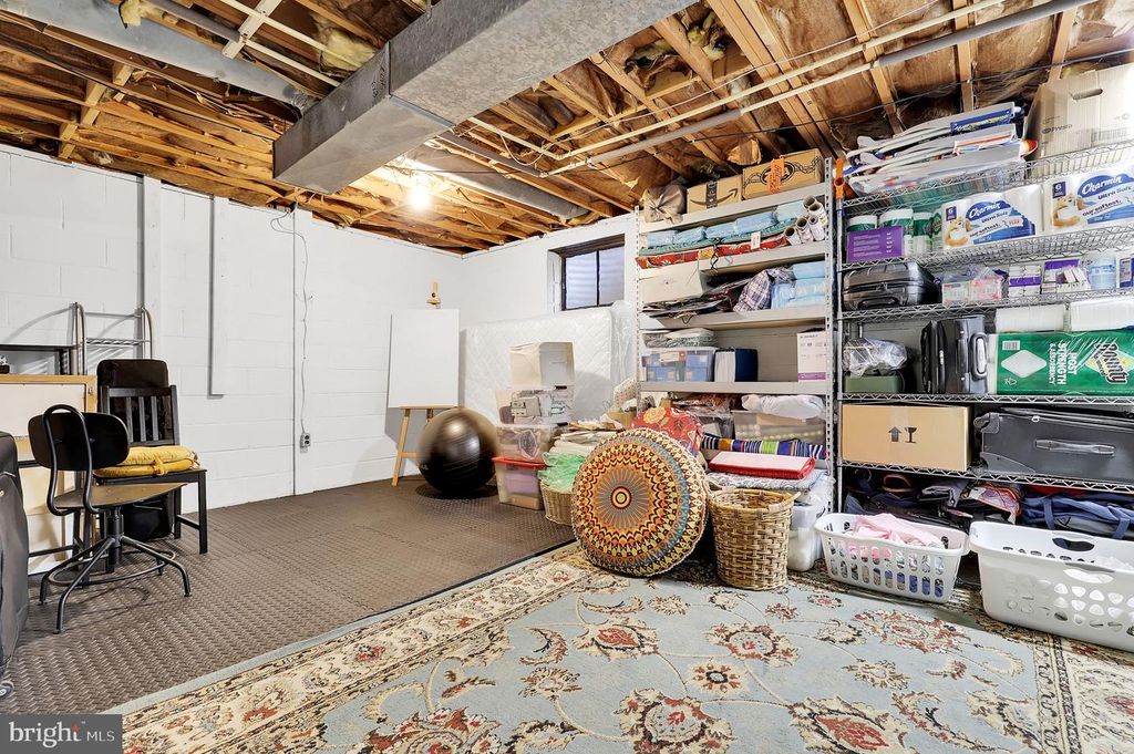 Image 26 of property listing at 19316 FRENCHTON PL, Montgomery Village, MD 20886