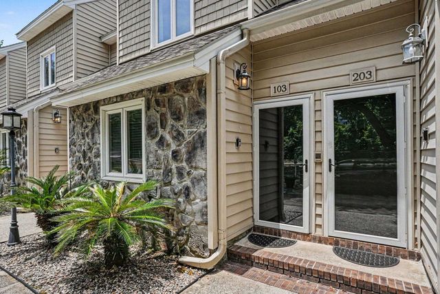 2010 Sand Dunes Dr Apt 103, Myrtle Beach, SC 29577
