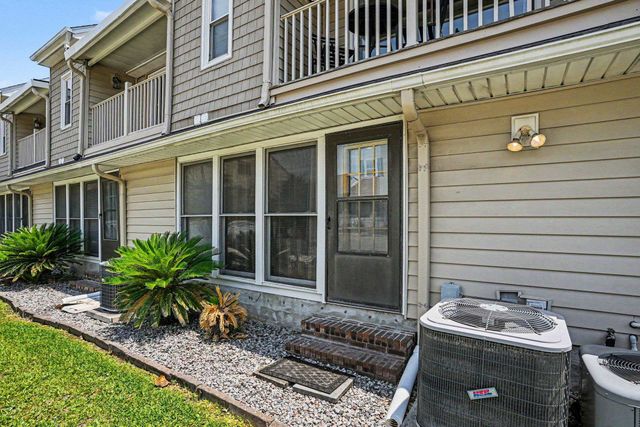 2010 Sand Dunes Dr Apt 103, Myrtle Beach, SC 29577