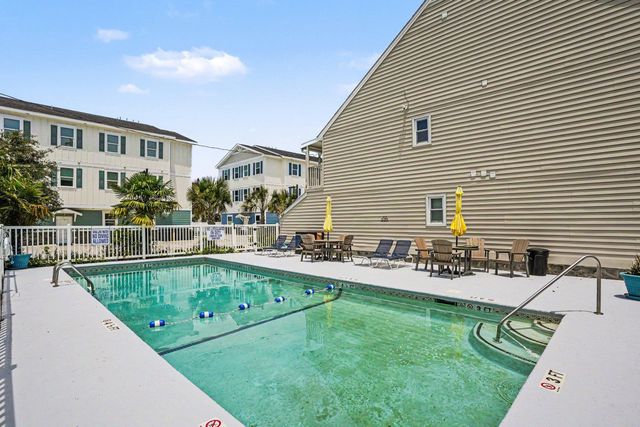 2010 Sand Dunes Dr Apt 103, Myrtle Beach, SC 29577