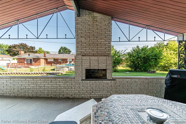 35152 Kesler Court, Clinton Township, MI 48035
