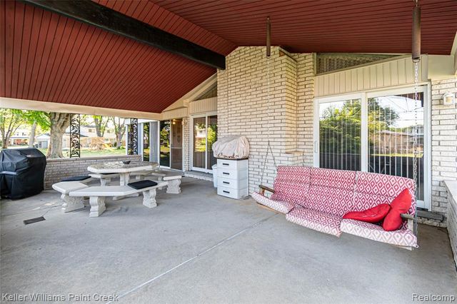 35152 Kesler Court, Clinton Township, MI 48035