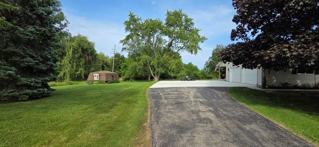 5375 Babcock Road, Lexington Twp, MI 48450