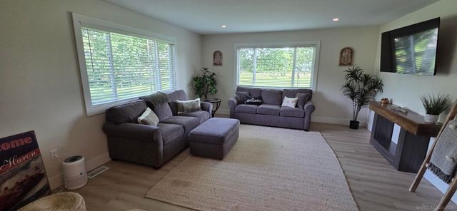5375 Babcock Road, Lexington Twp, MI 48450