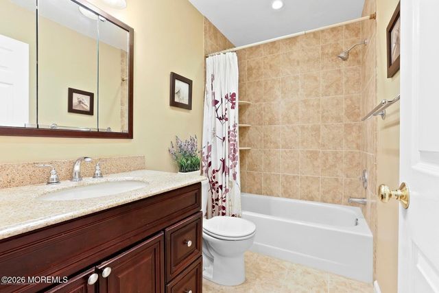 7 Stuart Drive 3, Freehold, NJ 07728