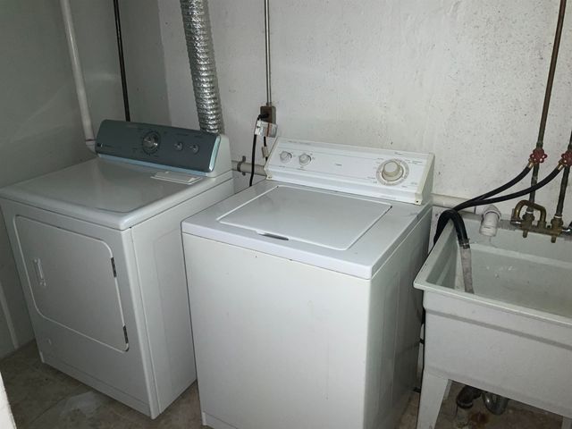 5036 Rockdale Court, Sterling Heights, MI 48310