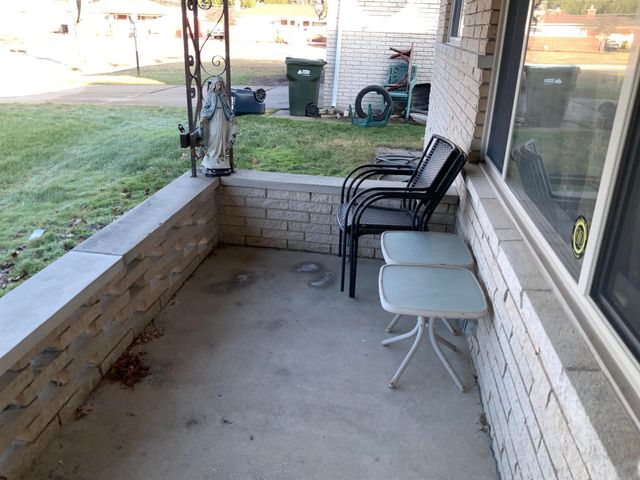 5036 Rockdale Court, Sterling Heights, MI 48310