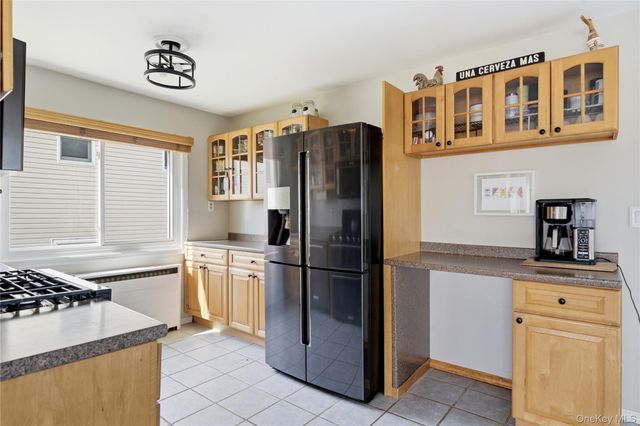 107 E Shore Road, Lindenhurst, NY 11757
