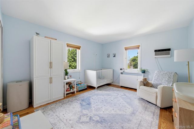 107 E Shore Road, Lindenhurst, NY 11757