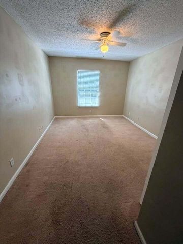 6892 Mill Brook Place, Lake Worth, FL 33463