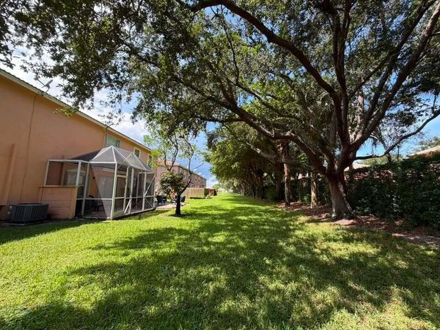 6892 Mill Brook Place, Lake Worth, FL 33463