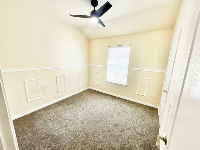 625 Hutchins Drive, Crowley, TX 76036