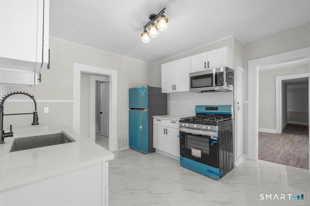 725 Beechwood Avenue 1, Bridgeport, CT 06605