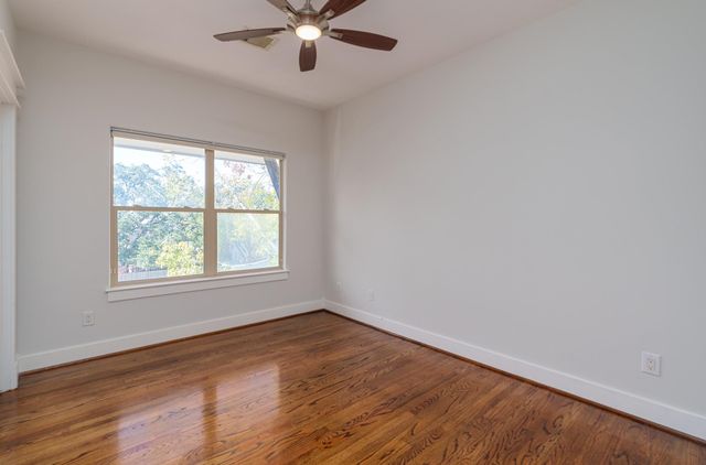 225 Knox Street, Houston, TX 77007