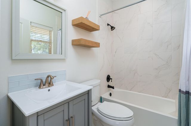 225 Knox Street, Houston, TX 77007