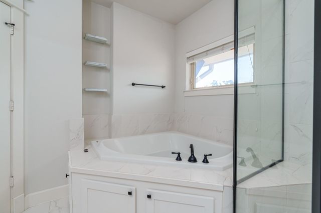 225 Knox Street, Houston, TX 77007