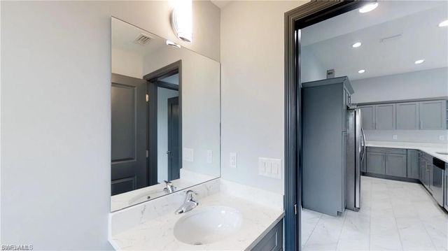1315 NE 8th PL, Cape Coral, FL 33909