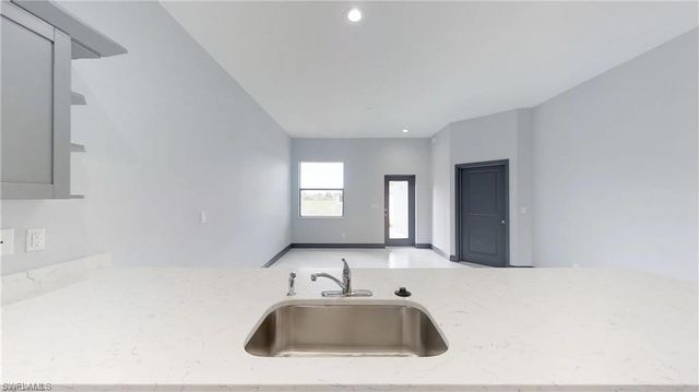 1315 NE 8th PL, Cape Coral, FL 33909