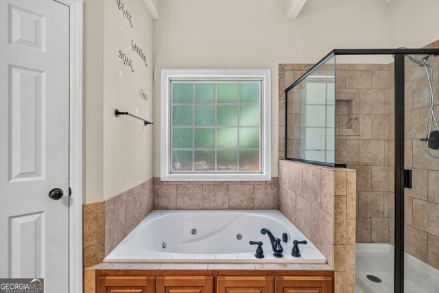 6979 Neville Drive, Ooltewah, TN 37363