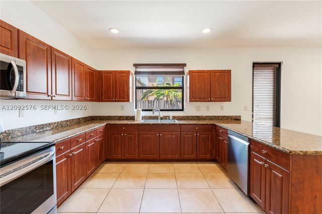 24124 SW 113th Path, Homestead, FL 33032