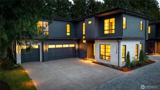 11428 108th Avenue NE, Kirkland, WA 98033