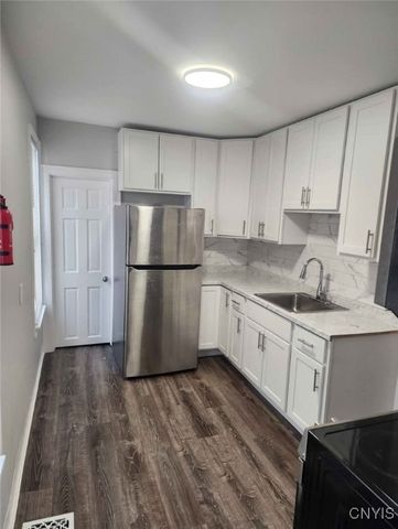 9 Sanger Avenue, New Hartford, NY 13413
