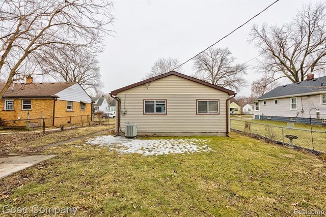 1543 Spencer Street, Ferndale, MI 48220