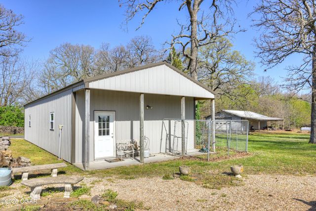 19032 E Highway 86, Neosho, MO 64850