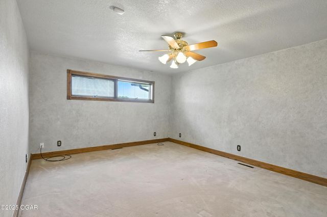 19032 E Highway 86, Neosho, MO 64850