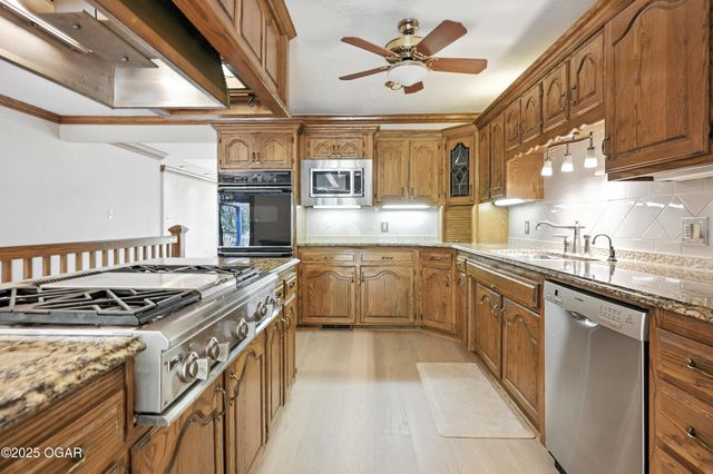 19032 E Highway 86, Neosho, MO 64850