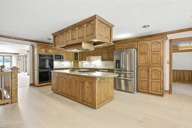 19032 E Highway 86, Neosho, MO 64850