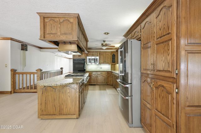 19032 E Highway 86, Neosho, MO 64850