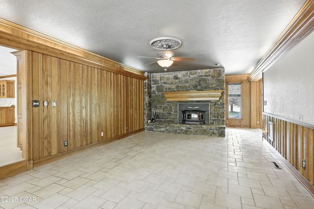 19032 E Highway 86, Neosho, MO 64850