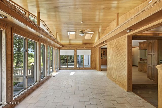 19032 E Highway 86, Neosho, MO 64850