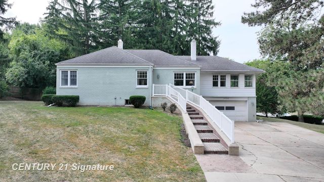 1702 Overhill Drive, Flint, MI 48503