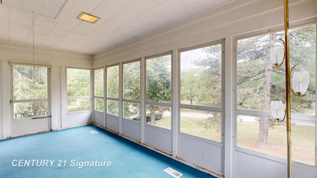 1702 Overhill Drive, Flint, MI 48503