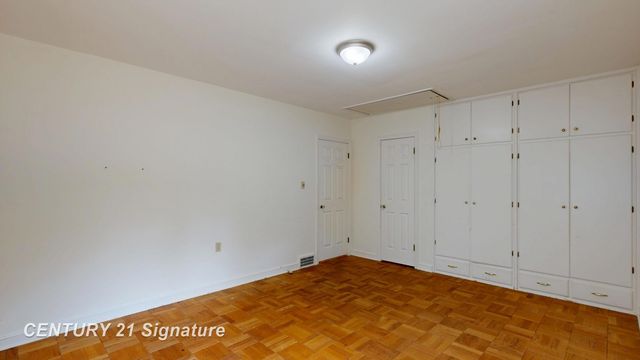 1702 Overhill Drive, Flint, MI 48503