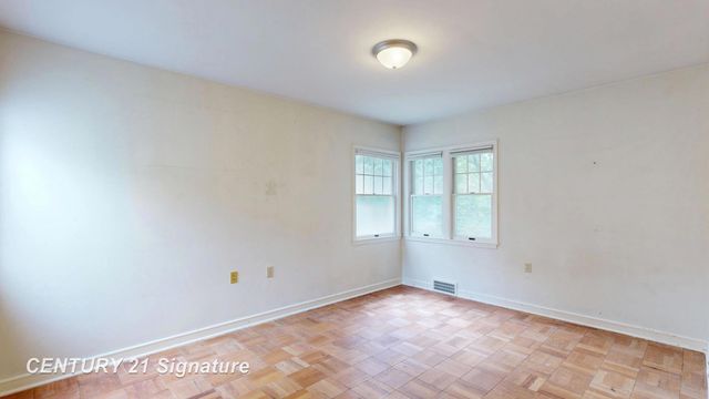 1702 Overhill Drive, Flint, MI 48503