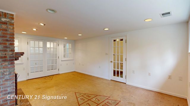 1702 Overhill Drive, Flint, MI 48503