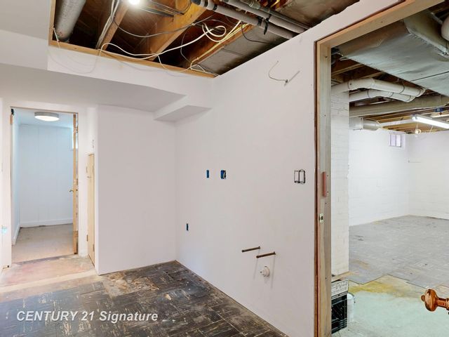 1702 Overhill Drive, Flint, MI 48503
