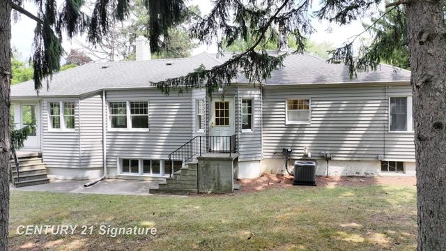 1702 Overhill Drive, Flint, MI 48503