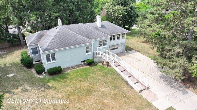1702 Overhill Drive, Flint, MI 48503