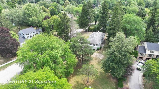 1702 Overhill Drive, Flint, MI 48503