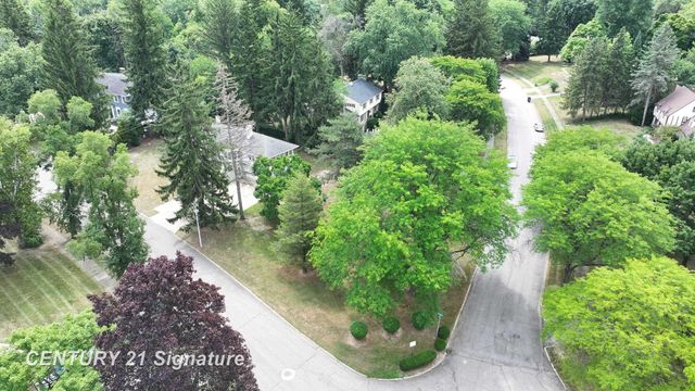 1702 Overhill Drive, Flint, MI 48503