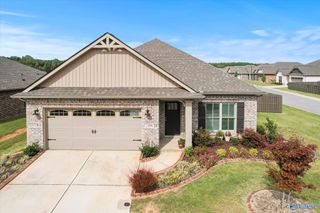21901 Natures Cove Drive, Athens, AL 35613